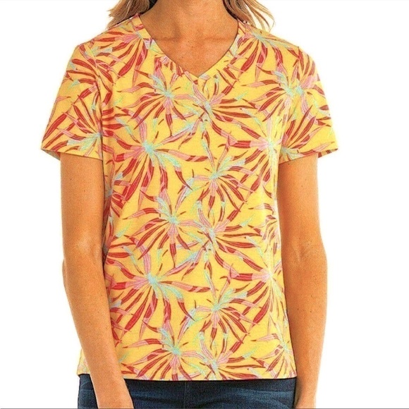 fresh produce Sunkissed Sunshine V-Neck Tee, S - Picture 4 of 10